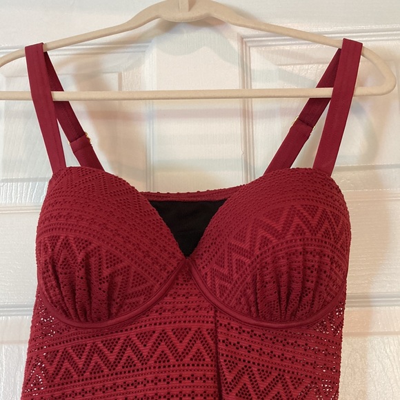 Burgundy Lace Tankini Set - Picture 2 of 10